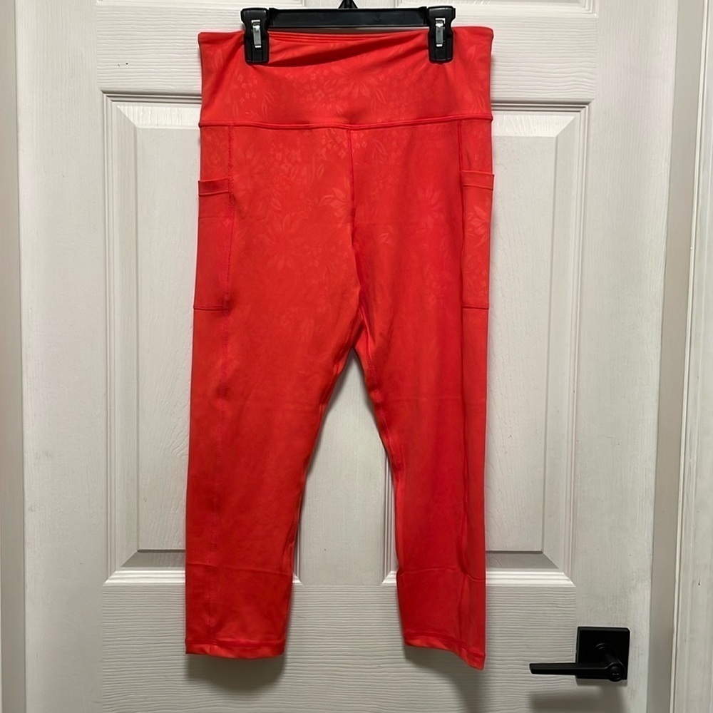 ZYIA |Active |Bright Orange |Floral Print|Pocket |Light n Tight |Crop |Size 8-10